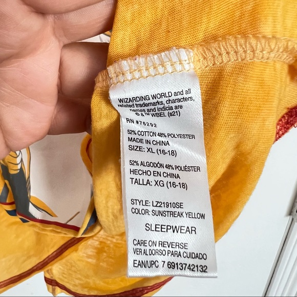 Harry Potter | Women's Licensed Wizarding World T-shirt - Picture 5 of 5